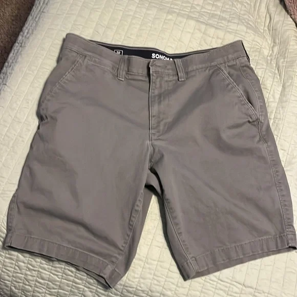 Gray stretch chino shorts 32 - Picture 2 of 11